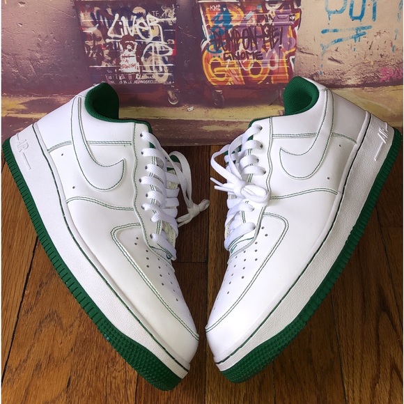 Nike Air Force 1 Low ‘White Pine Green’ - Picture 2 of 5